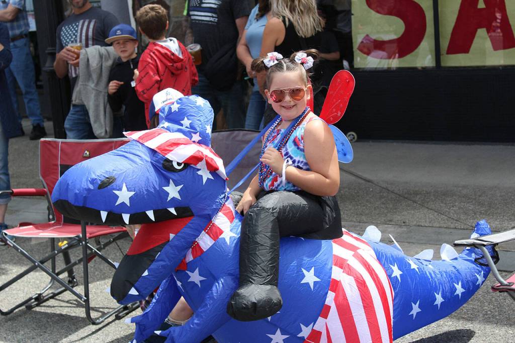 Photo by Ray Miller-Still