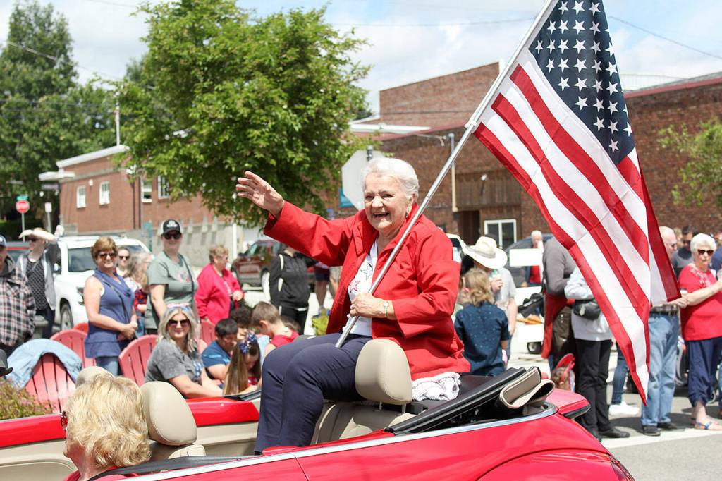 Photo by Ray Miller-Still