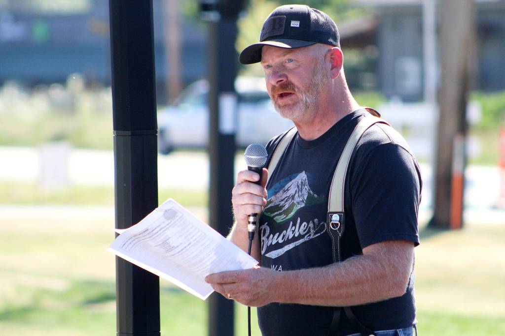 Alex Bruell / Sound Publishing
Buckley Mayor Beau Burkett unveils the newly completed sports court.
