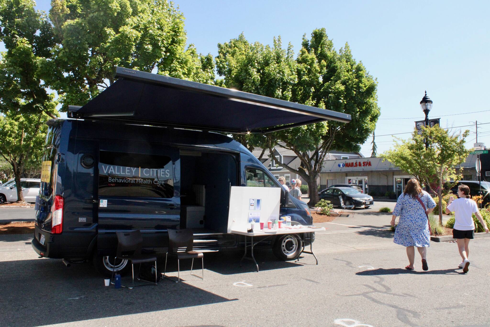 Photo By Joshua Solorzano// Sound Publishing.
The Valley Cities Behavioral Health Van being shown off at the Enumclaw Street Fair.