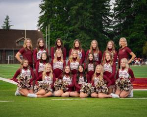 Photo by Timothy Dehnert / https://timmydphotography.com/
The Enumclaw cheer team.