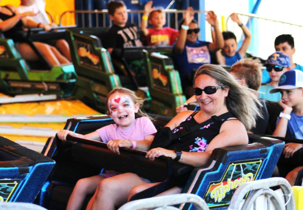 Photo by Ray Miller-Still