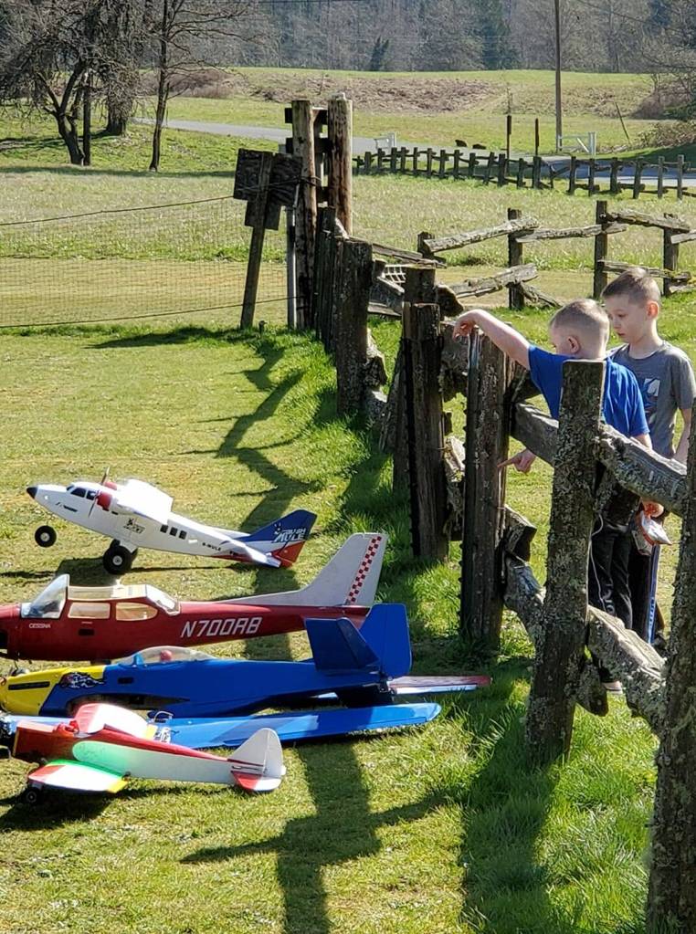 Photo courtesy Damian Floth
Many people come to watch the Flaming Geyser Flyers at the state park; some even get their own RC planes to join.