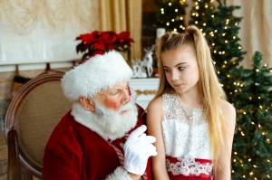 Photo by Lauren Lilly / laurenlillyphotography.com
Thousands of Plateau children shared their wishes with Santa while he vacation in Enumclaw for his off-season for the last 24 years.