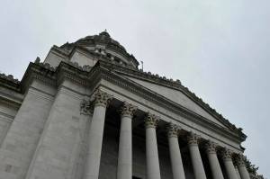 The Washington state Capitol building in Olympia. Photo by Bill Lucia/Washington State Standard