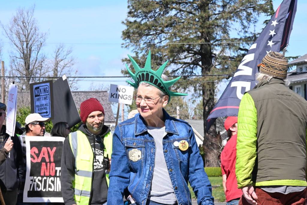 Photo by Ray Miller-Still